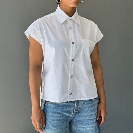 TAKE FLIGHT Cropped Sleeveless Boxy Shirt