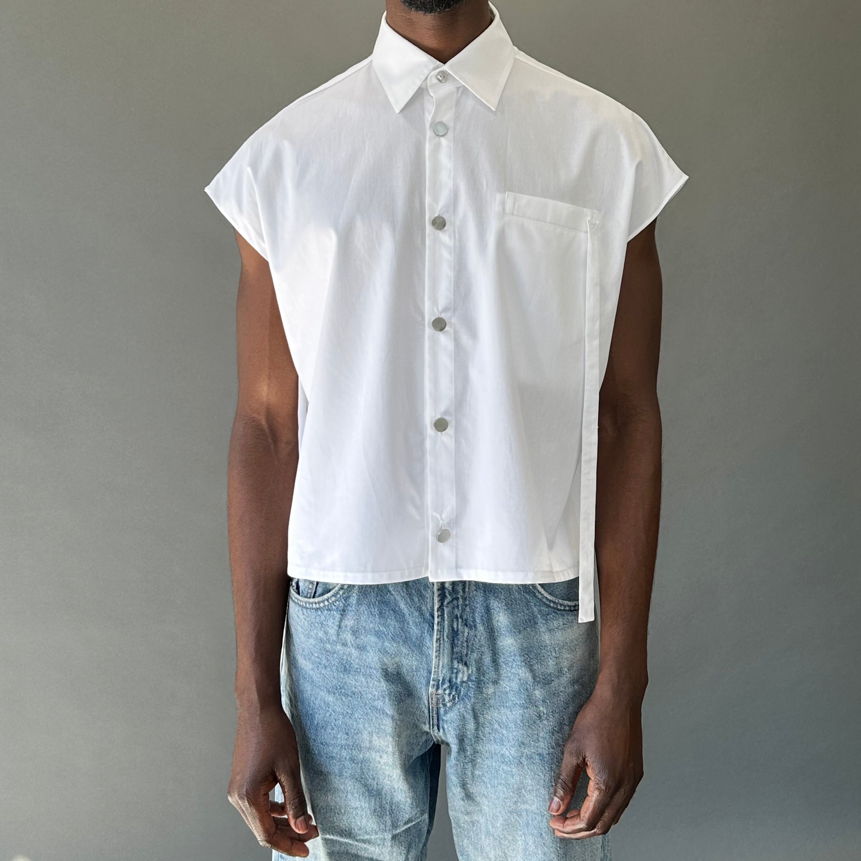 TAKE FLIGHT Cropped Sleeveless Boxy Shirt